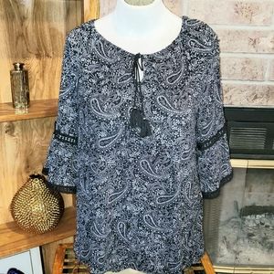 Old Navy Top- Size XL- Excellent Condition!